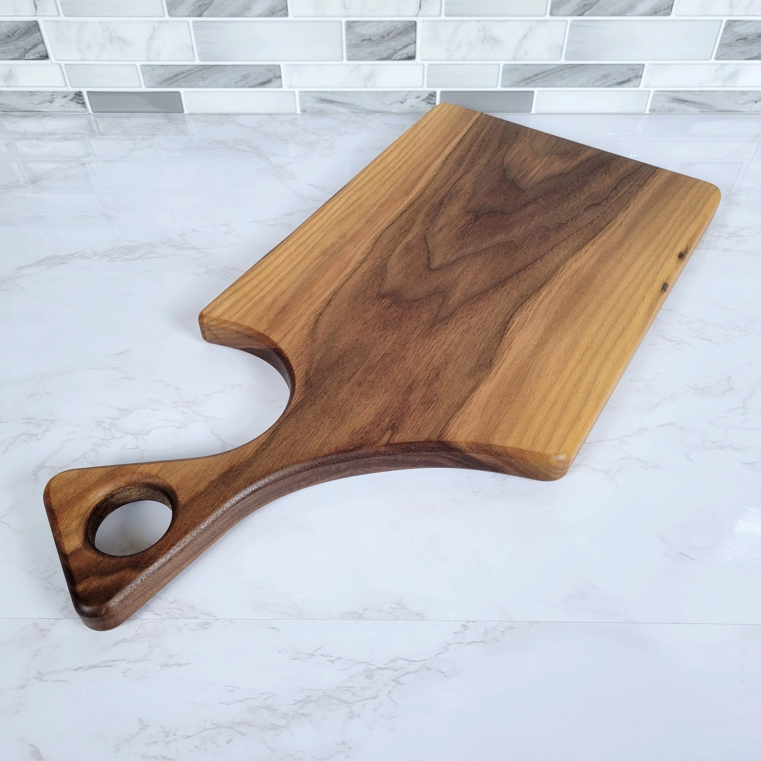 Black Walnut Charcuterie Board with a Modern Handle - Image 4