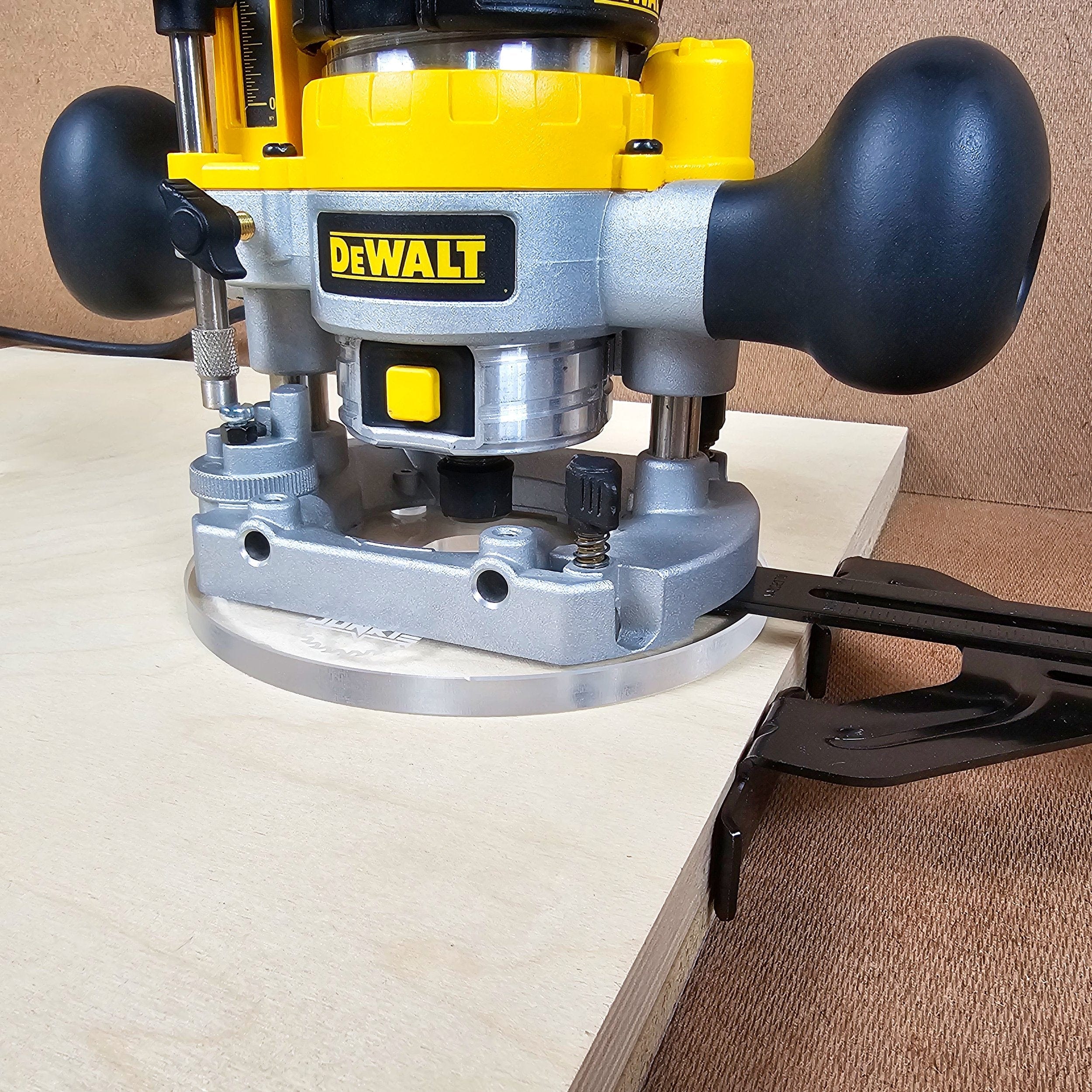 TrimFit Pro® DeWalt (DNP612) Round Base Plate - Image 10