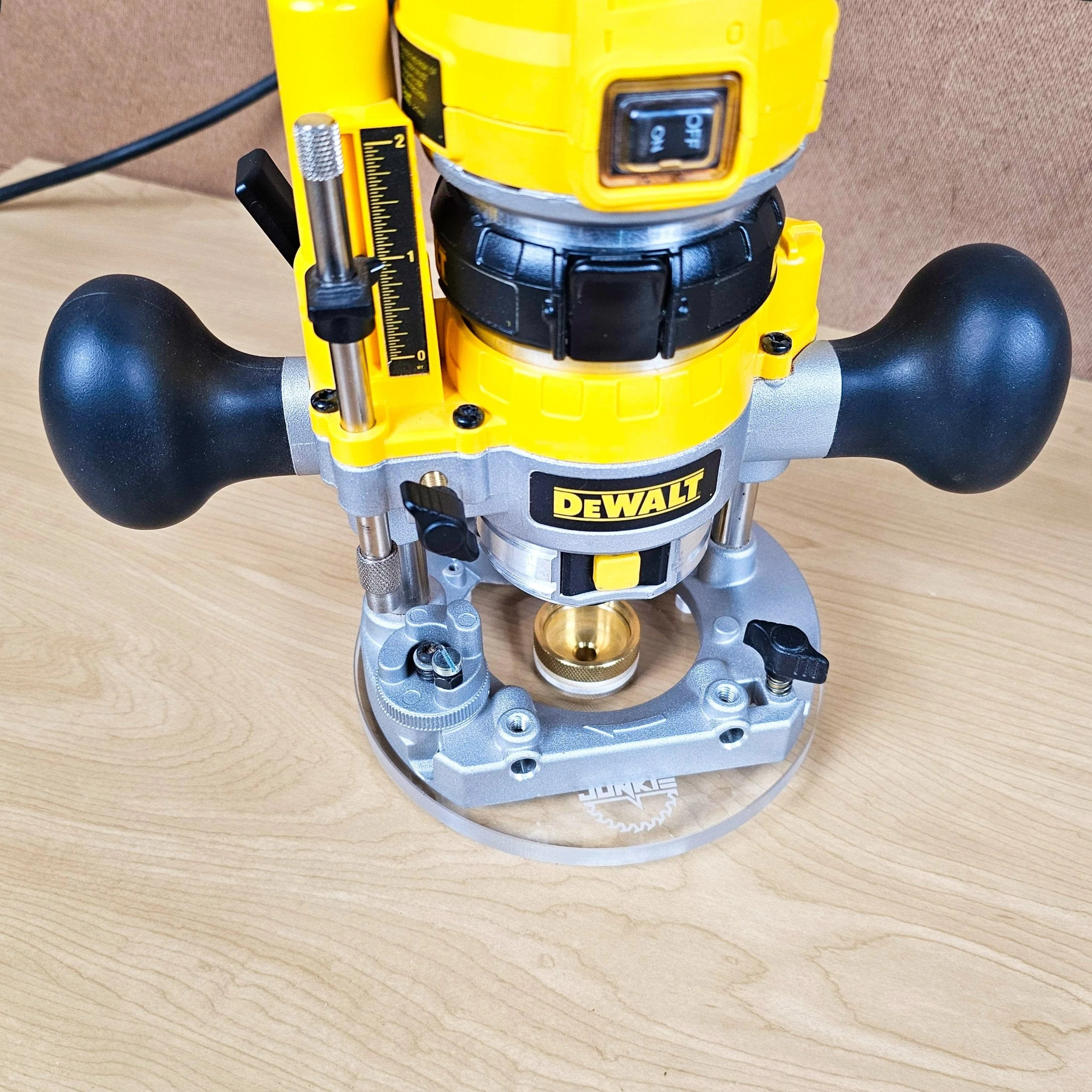 TrimFit Pro® DeWalt (DNP612) Round Base Plate - Image 7