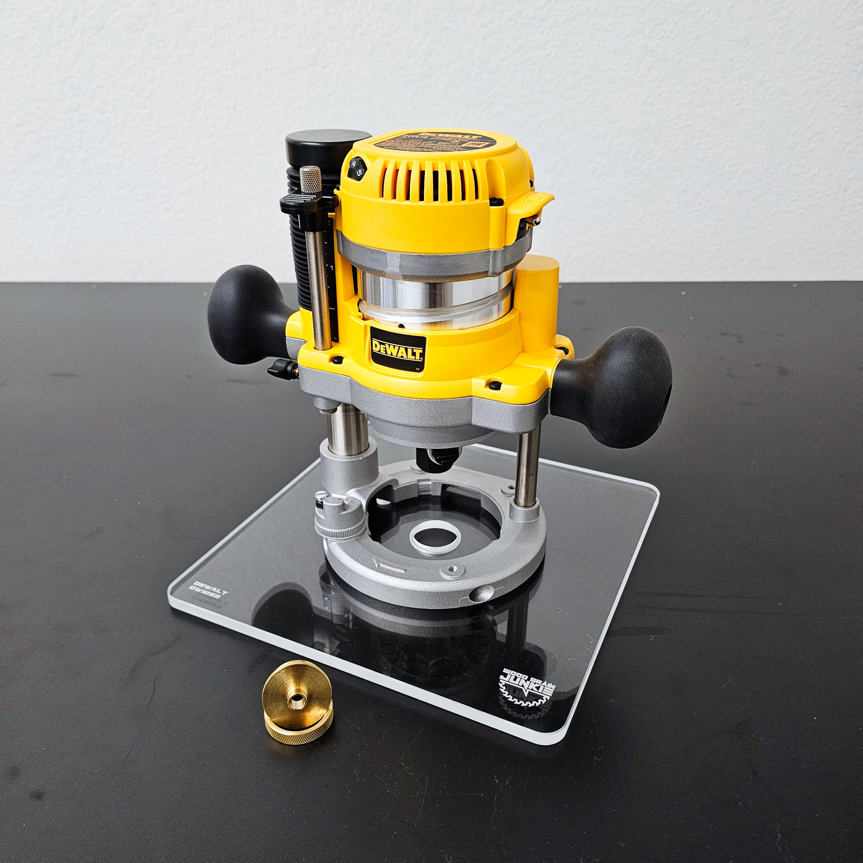 FullFit Pro™ 10in Base Plate - DeWalt DW618 Router Plunge Base (DW6182) - Image 4