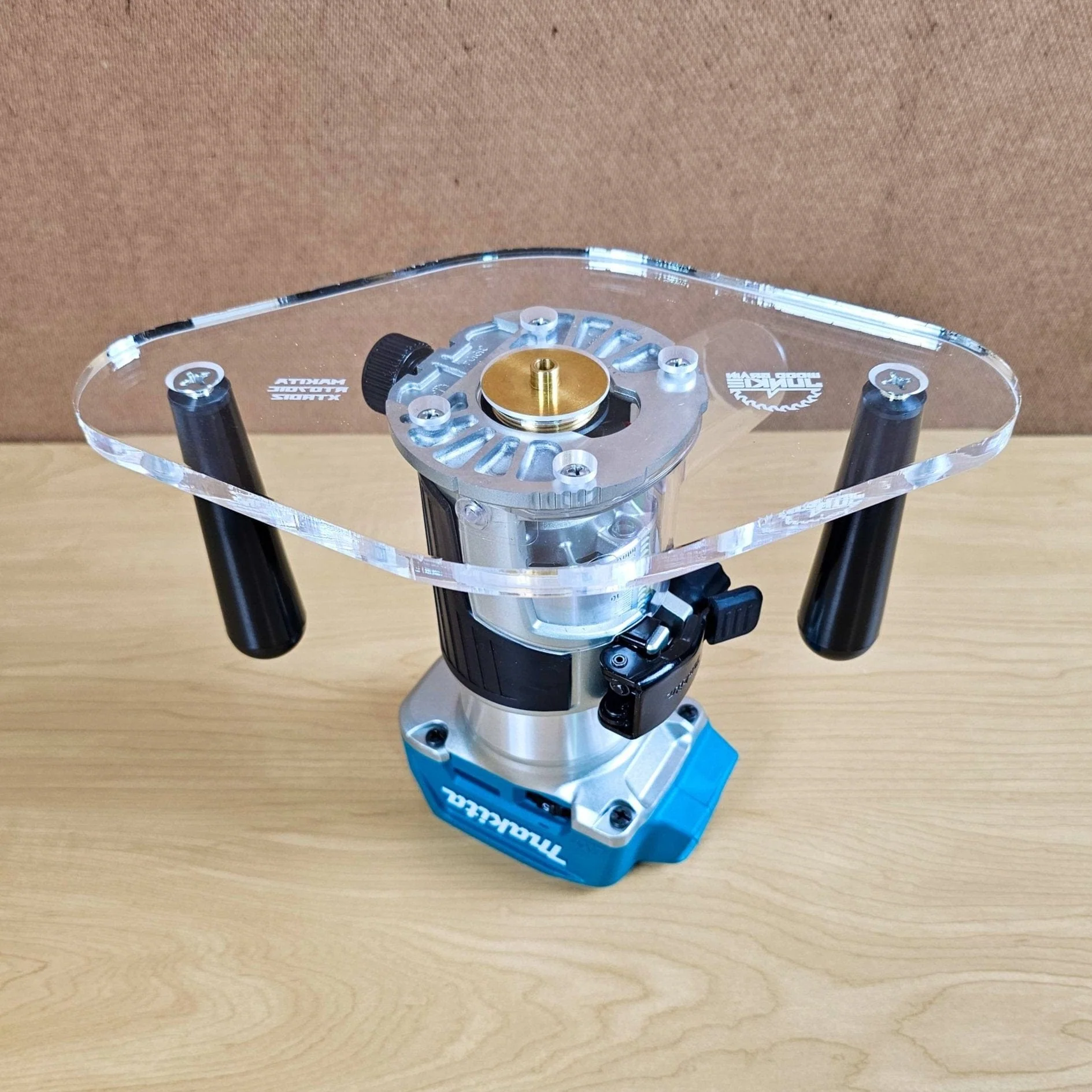 TrimFit Pro® DUAL GRIP Router Base Plate for Makita RT0701C and XTR01Z - Image 5