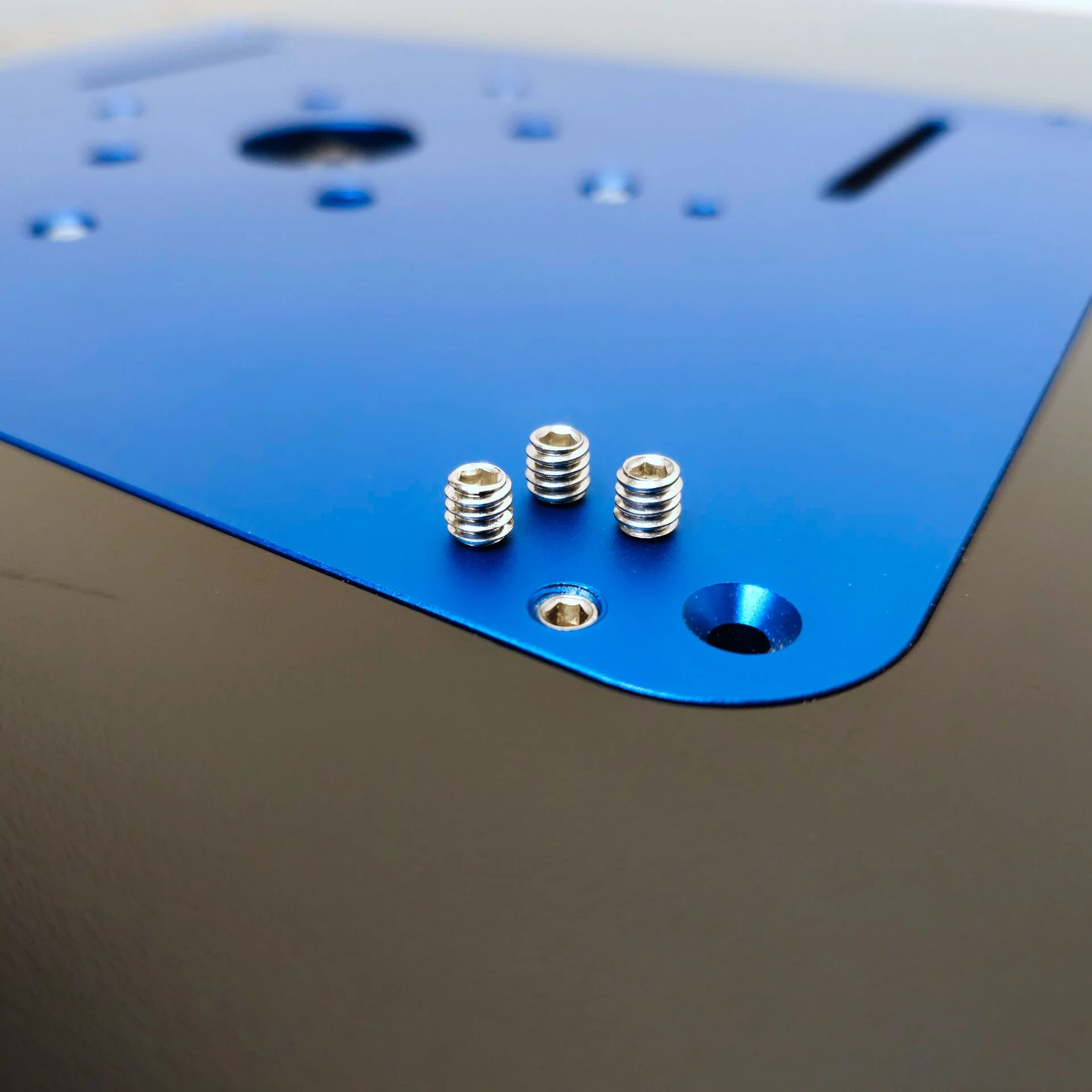 DualFit Pro® Aluminum Router Insert Plate With Insert Rings - Fits Full-Size and Trim Routers - Image 11