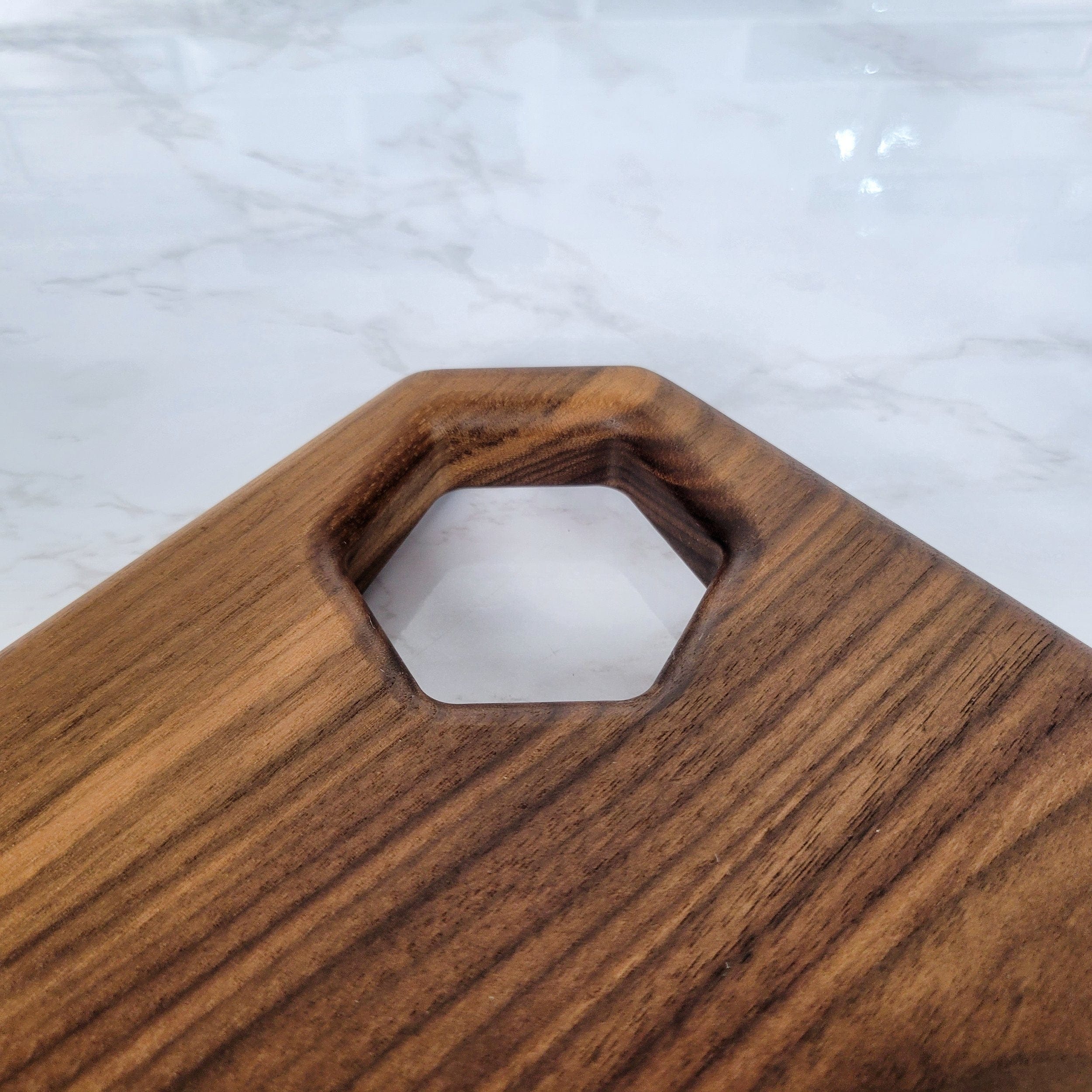 Honeycomb Corner Handle Black Walnut Cutting Board - Image 6